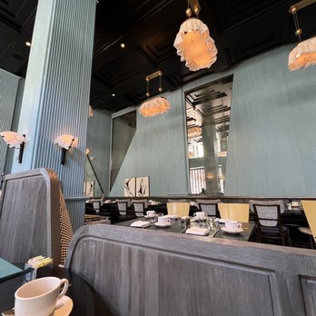 Villon - (March 2021) Restaurant interior - I love their hanging lamps! - New American Near Me - San Francisco, California
