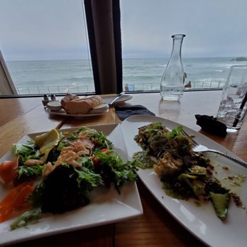 Moonraker Restaurant - House salad, Curry cauliflower, bread and butter - New American Near Me - Pacifica, California