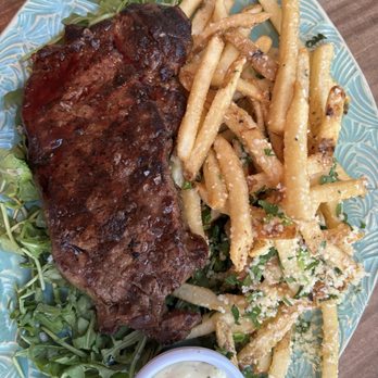 Fume Bistro & Bar - Bars Near Me - Napa, California Fume Bistro & Bar - Bars Near Me - Napa, California