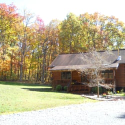 Hemlock Haven Luxury Cabins - Bingo's Bungalow in the fall