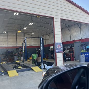 Quick Feet Auto & Fleet - Auto Repair Near Me - French Camp, California Quick Feet Auto & Fleet - Auto Repair Near Me - French Camp, California