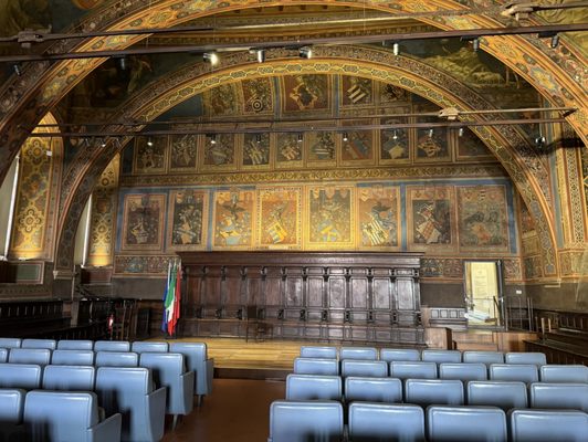 Palazzo dei Priori by null