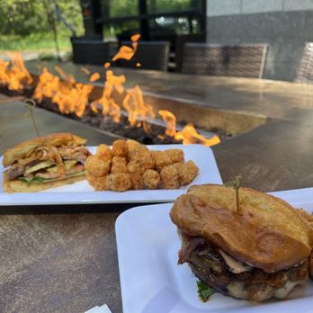 Blazing Onion Burger Company - Shared the Blazing Onion Burger (D) with tots - American Near Me - Newcastle, Washington