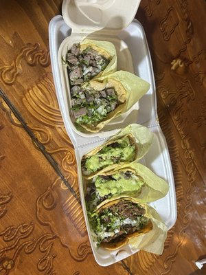 Tacos Mi Reynita by null