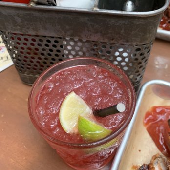 Rosie's Smokehouse - Margarita - Barbeque Near Me - Paris, 01 Rosie's Smokehouse - Margarita - Barbeque Near Me - Paris, 01
