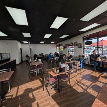 PHO 99 - Interior spacious and clean - Noodles Near Me - El Monte, California
