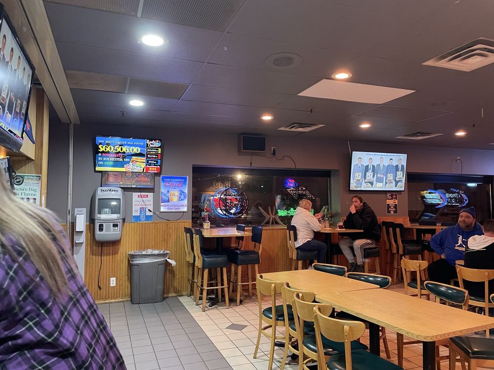 New Hope Bowl & Lounge