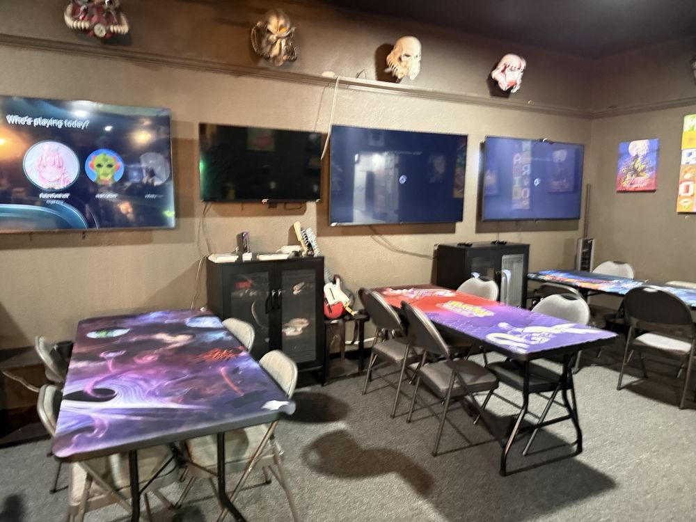 Hordes & Boards Logo