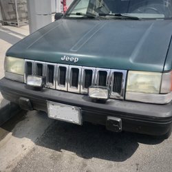 Van Nuys Autoworks - A '94 Jeep Grand Cherokee with 273k miles on it.