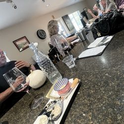 Hunt Cellars