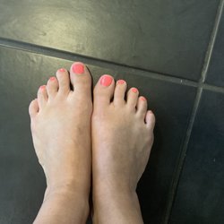 Sassie Deluxe Nail Salon