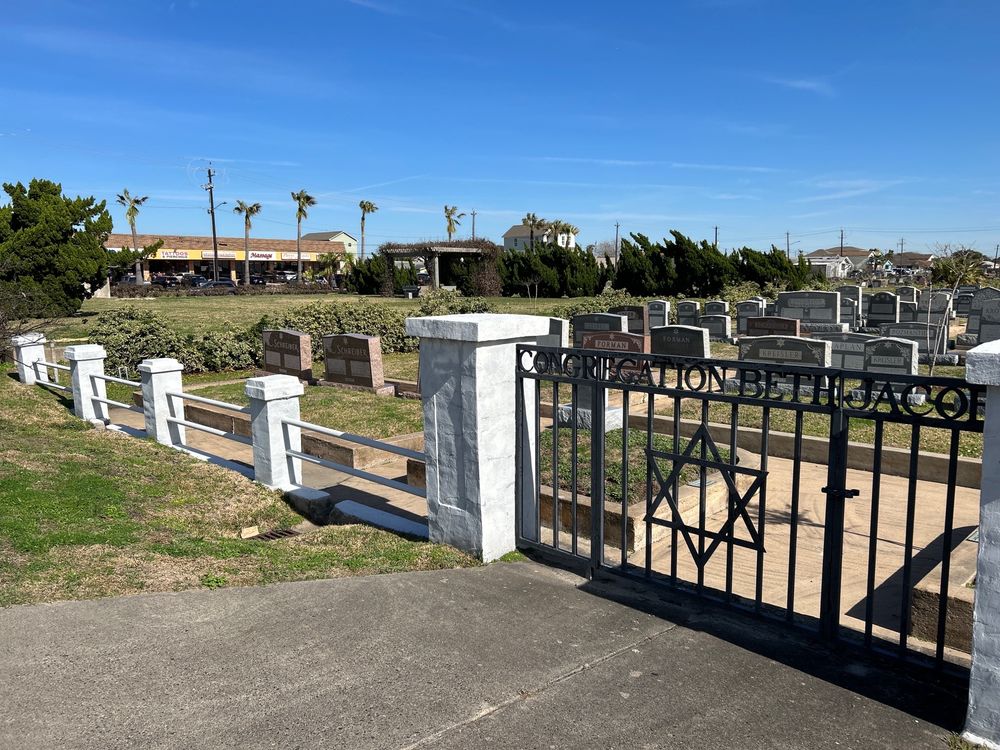 B’NAI ISRAEL CEMETERY - Updated October 2025 - 2802 61st St, Galveston