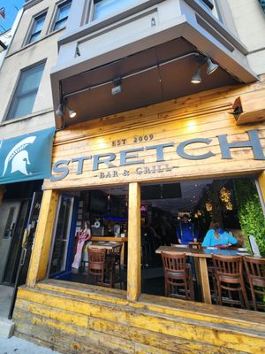 STRETCH BAR/GRILL by null