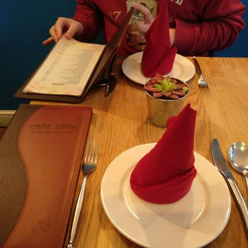Cafe Tiffin - Nice atmosphere in a quiet street. Very happy that they offer cheese Naans. - Indian Near Me - London, XGL