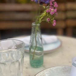 De La Nonna - Table setting