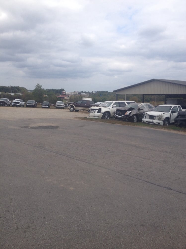 MOTT AUTO SALVAGE Updated September 2024 20451 Hwy W, Lebanon