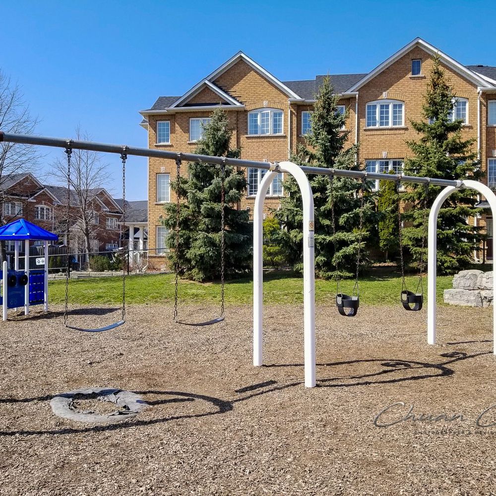Upper Junction Park - Playground - Parks Near Me - Toronto, Ontario