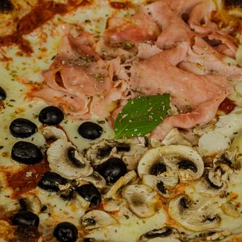 Sicily - Pizza with Tomato, fior di latte mozzarella, ham, fresh mushrooms, black olives & artichokes - Italian Near Me - Belgravia, XGL Sicily - Pizza with Tomato, fior di latte mozzarella, ham, fresh mushrooms, black olives & artichokes - Italian Near Me - Belgravia, XGL