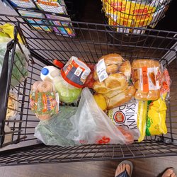 Rouses Market - Need a few things, gonna make some Portuguese kale soup & other goodies.