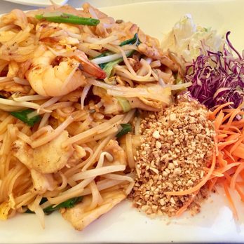 Divine Thai - Chicken pad Thai - Thai Near Me - Grover Beach, California
