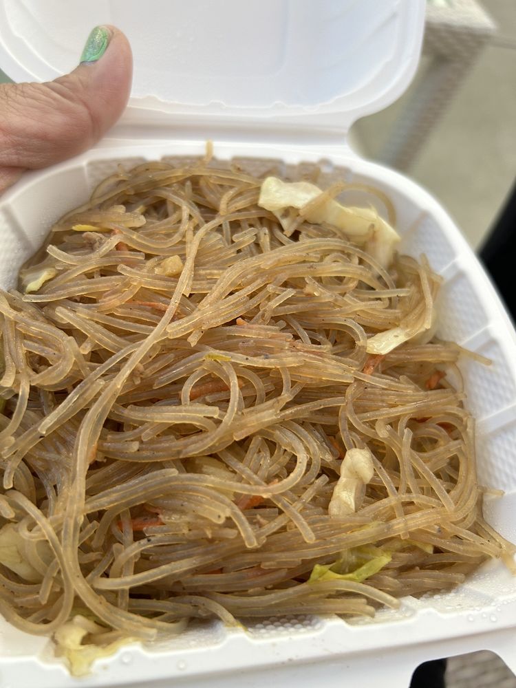 Alyssandra's Lumpia Express Logo
