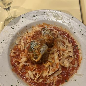 Piccolo Italian Restaurant - Fettuccine meatballs - Italian Near Me - Punta Gorda, Florida Piccolo Italian Restaurant - Fettuccine meatballs - Italian Near Me - Punta Gorda, Florida