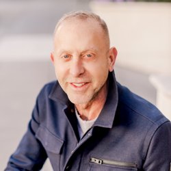 Jon Ryan - Stylist & Colorist