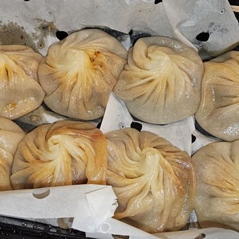 Supreme Dumplings - Spicy Pork Xiaolongbao - Shanghainese Near Me - Bellevue, Washington Supreme Dumplings - Spicy Pork Xiaolongbao - Shanghainese Near Me - Bellevue, Washington