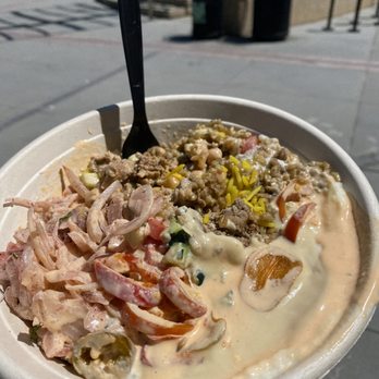 SAJJ Mediterranean - Rice Bowl with Chicken Shawarma (Cherry peppers, red onions, freekeh, hummus, garlic sauce, spicy tahini, and more)! - Mediterranean Near Me - Sunnyvale, California SAJJ Mediterranean - Rice Bowl with Chicken Shawarma (Cherry peppers, red onions, freekeh, hummus, garlic sauce, spicy tahini, and more)! - Mediterranean Near Me - Sunnyvale, California