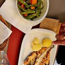 Jardim dos Frangos - Grilled fish & string beans. Both were good!