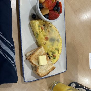 Headliner Bar & Eatery - Something healthy omelette - Bars Near Me - Cleveland, Ohio Headliner Bar & Eatery - Something healthy omelette - Bars Near Me - Cleveland, Ohio