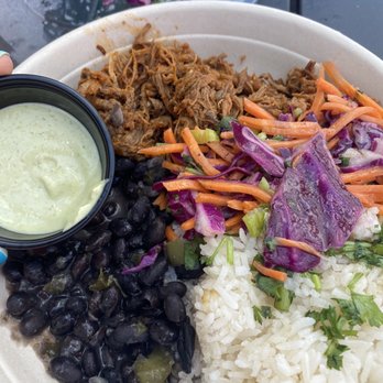 Mojo Grill Latin Fusion - Ropa vieja bowl with slaw - Latin American Near Me - Wesley Chapel, Florida