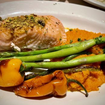 Amelia - Salmon and mixed veg - Italian Near Me - New Hope, Pennsylvania
