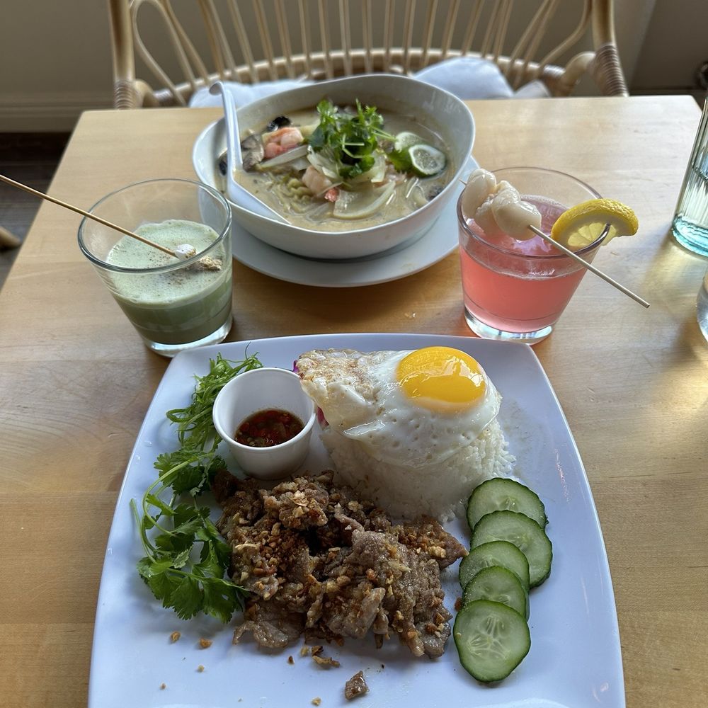 Buranko Cafe & Bar - The spread - IG @bougiefoodieboi - Asian Fusion Near Me - Portland, Oregon Buranko Cafe & Bar - The spread - IG @bougiefoodieboi - Asian Fusion Near Me - Portland, Oregon
