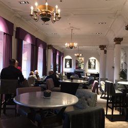 Beautiful and tasteful hotel bar