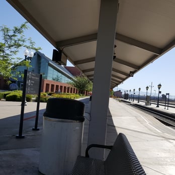 Amtrak - Bakersfield Amtrak - Train Stations Near Me - Emeryville, California Amtrak - Bakersfield Amtrak - Train Stations Near Me - Emeryville, California