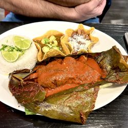 Guerrero Maya Mexican Restaurant - CHAMORRO PIBIL
Lamb shank marinated overnight in wine, wrapped in banana leaves, and baked to perfection.