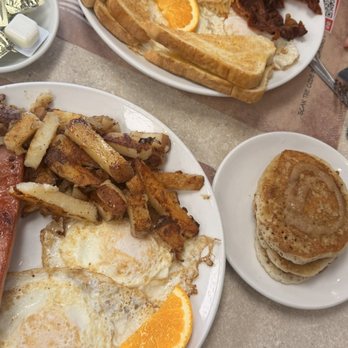 Breakfast Station - Breakfast & Brunch Near Me - Leesburg, Florida