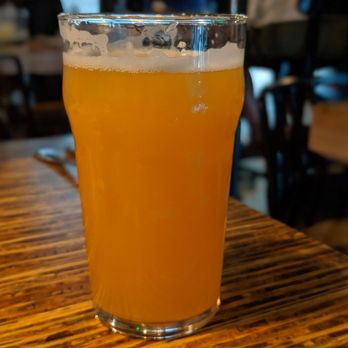 Great Divide Brewhouse and Kitchen - Hazy IPA - Brewpubs Near Me - Denver, Colorado