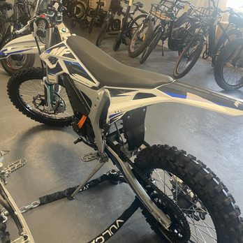 Eccentric Cycle - 100% electric 75mph 80 mile range motorcross Ebike - Bikes Near Me - Orlando, Florida Eccentric Cycle - 100% electric 75mph 80 mile range motorcross Ebike - Bikes Near Me - Orlando, Florida