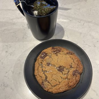 Hexe Coffee - Coffee & Tea Near Me - Chicago, Illinois