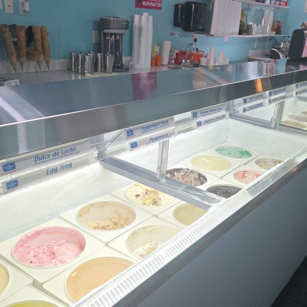 Scoops on First - Various flavors - Ice Cream & Frozen Yogurt Near Me - Fort Myers, Florida