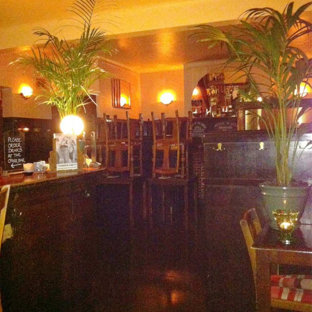 The Duke - Inner dinner room - Pubs Near Me - London, XGL