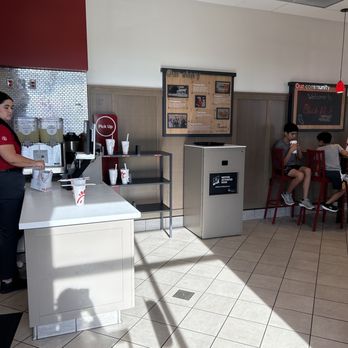 Chick-fil-A - Inside - Fast Food Near Me - Bakersfield, California
