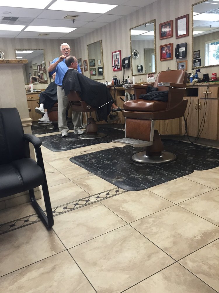 NICOLETTI’S BARBER SHOP Updated March 2025 1335 S Lindbergh Blvd, Saint Louis, Missouri