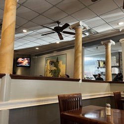 Delia's Pizzeria & Grill - Interior.