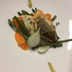 Alla Casasola - Filetto di branzino su letto di verdurine croccanti