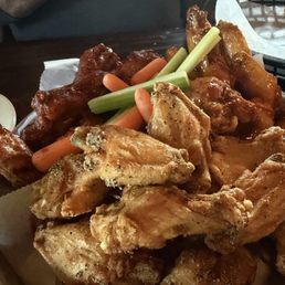 30 wings.. 3 flavors! Garlic pepper for the win.
