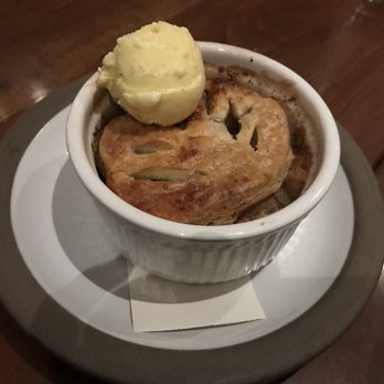 The Wolf - Apple pie with vanilla ice cream - New American Near Me - Oakland, California The Wolf - Apple pie with vanilla ice cream - New American Near Me - Oakland, California
