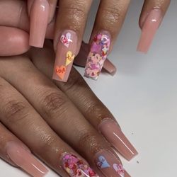Niki Nails - Encapsulated Glitter & Candy Heart Art